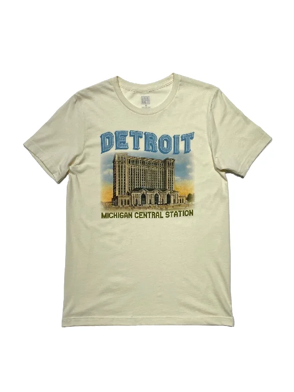 Men's Shirts with UV ProtectionInk Detroit- Vintage Michigan Central Station T-Shirt - Natural