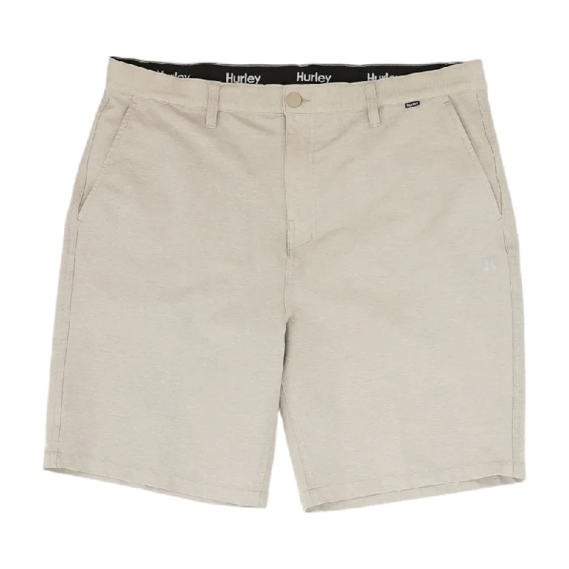 Men's Pants with Patch PocketsBeige Solid Chino Shorts