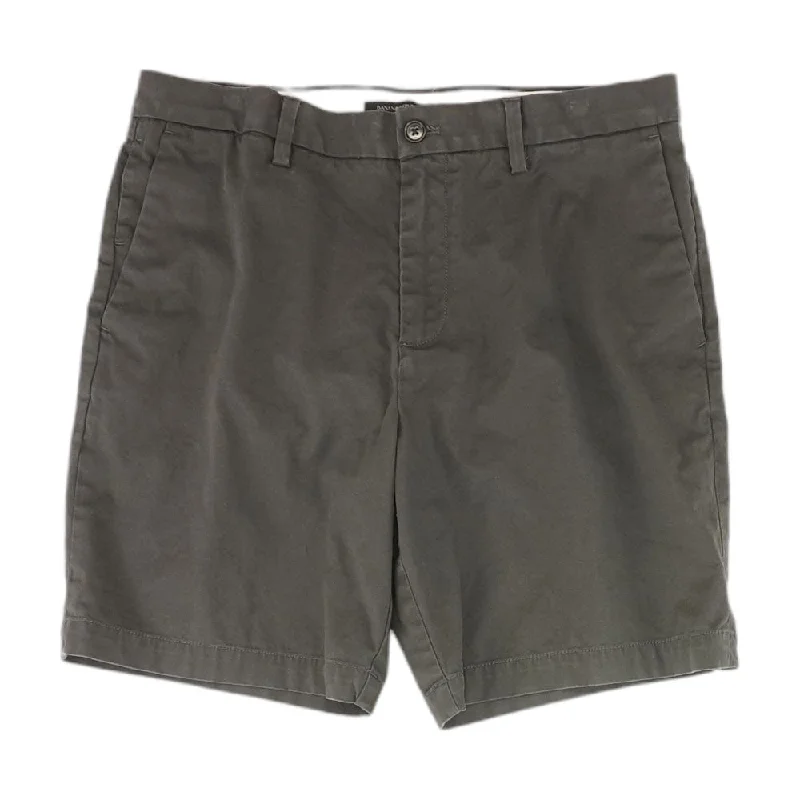 Men's Low-Waisted Pants for a Casual VibeCharcoal Solid Chino Shorts